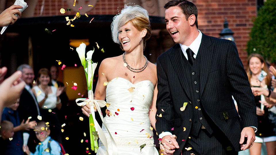 Your wedding day is a day you'll always remember, and I'm here to help you remember it for all of the right reasons. Click the picture to view some of our recent wedding & bridal adventures!